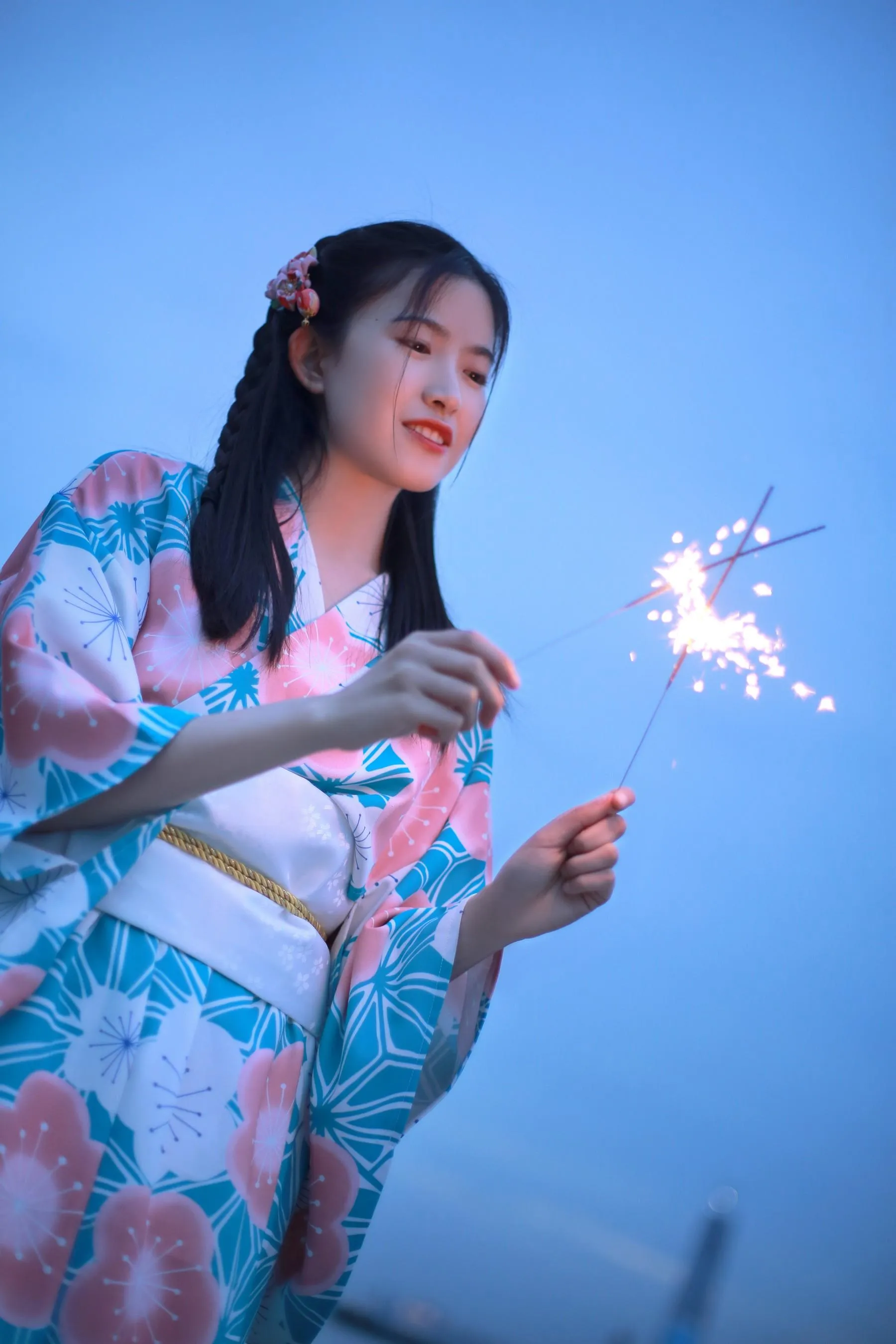 [艺图语] 2022.06.06 花火 小草草呀 [22P]插图5